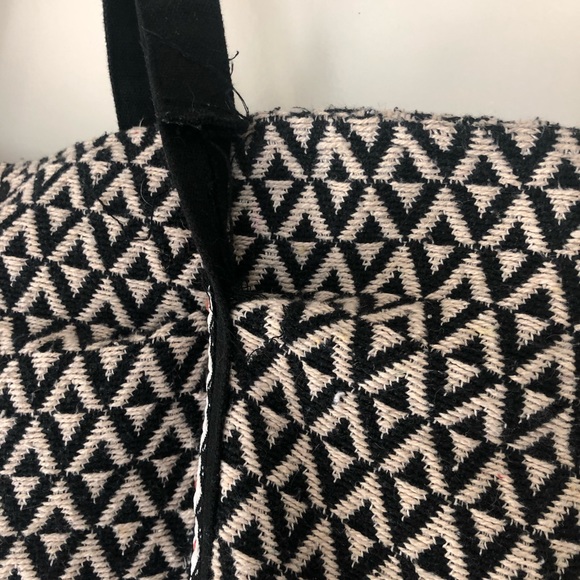 Beaded detail - oversized bag - Picture 3 of 4